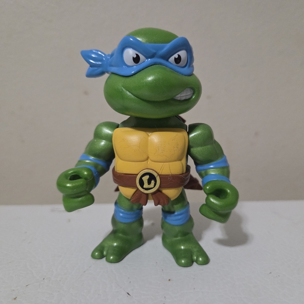 Jada Toys Teenage Mutant Ninja Turtles 4” Leonardo Die-cast Figure